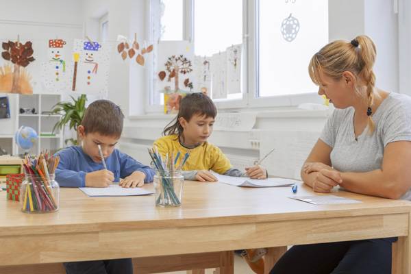 Quelle: HappyKids – istockphoto.com, istockphoto.com, HappyKids – istockphoto.com, 1171896558